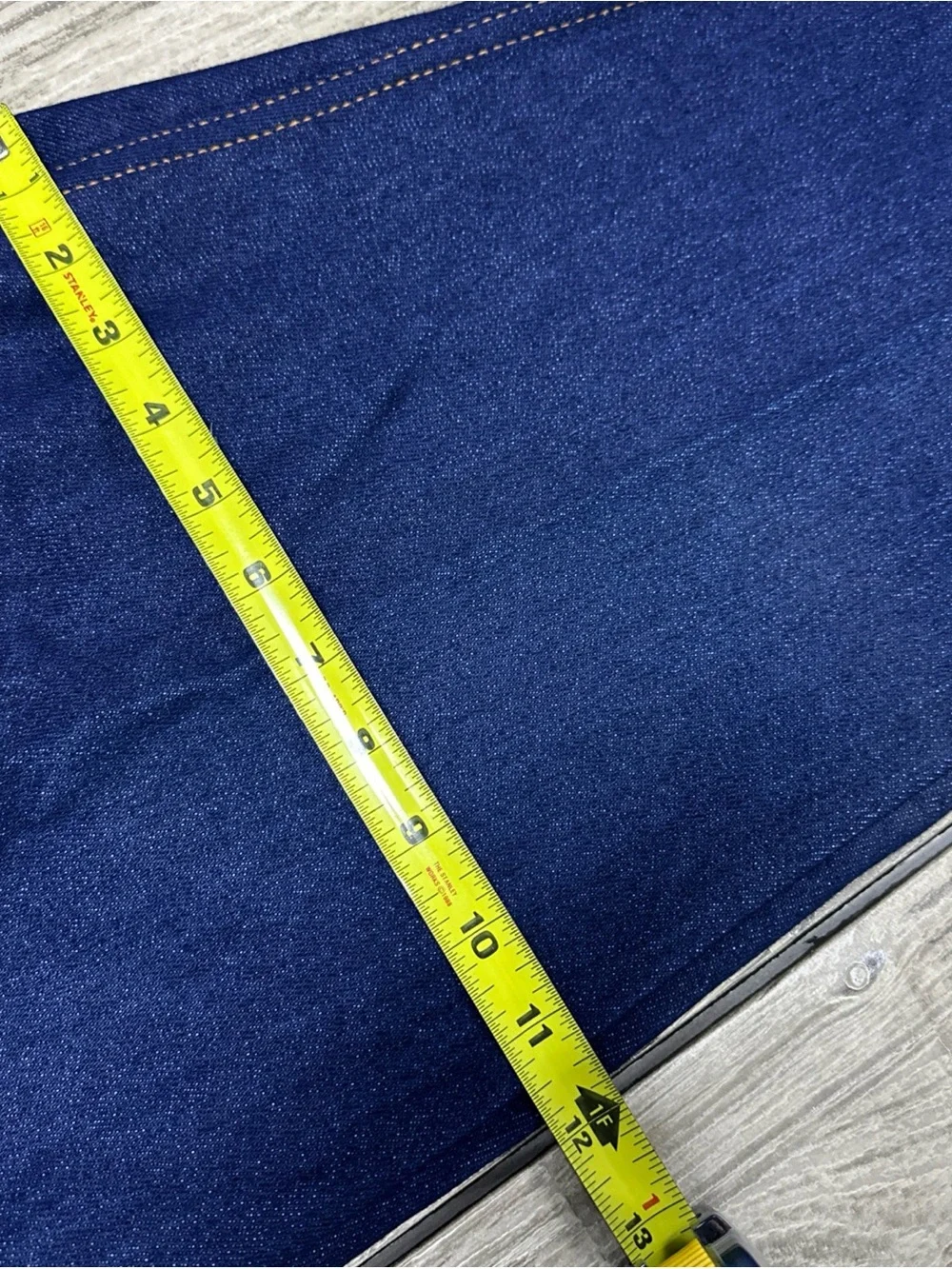 Levis classic dark